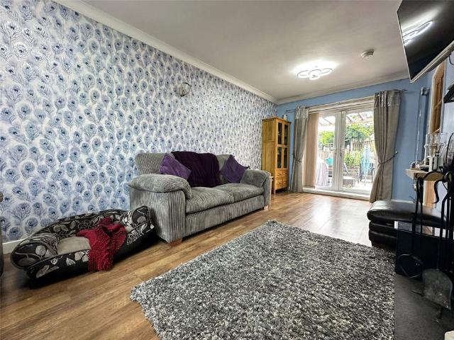 1, Green Avenue, Kippax, Leeds, West Yorkshire, LS25 7DP