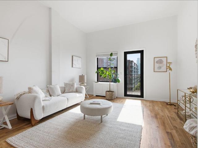 1 Greene St # 505