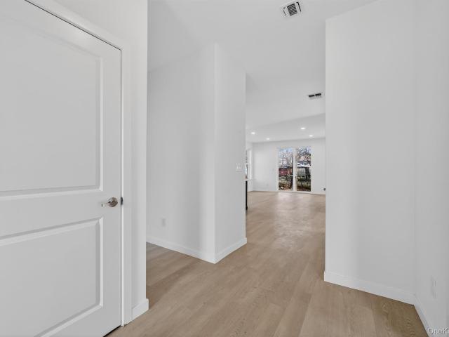 1 Hulse Street