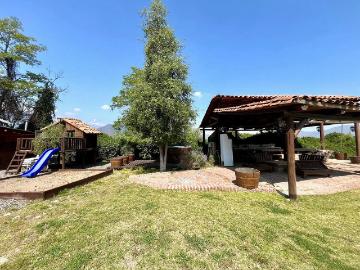 1 há con casa chilena y jardín adulto en Paine