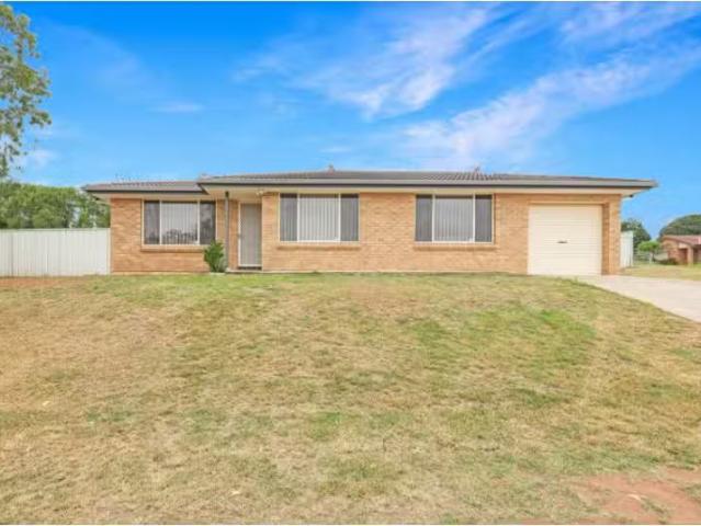 1 Hakea Drive, Muswellbrook House for rent Listed by Property.