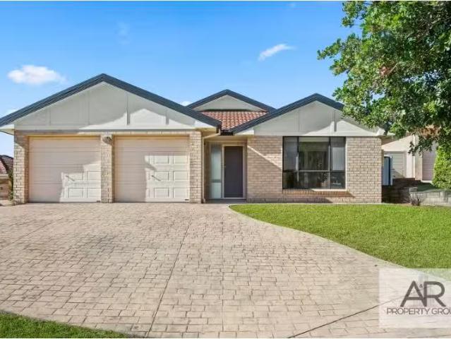 1 Helsal Circuit, Shell Cove House for rent Listed by Amy Rei.