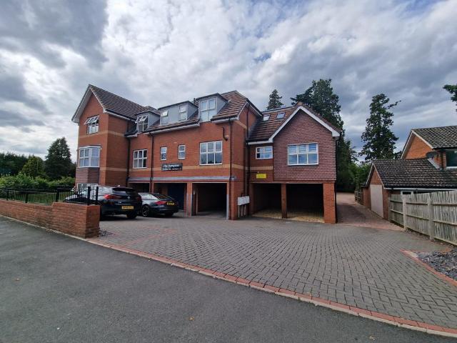 1 Hermitage Road, Solihull, B91 2FW, United Kingdom | 2 bed apartment for rent #139403983 | Rentberry