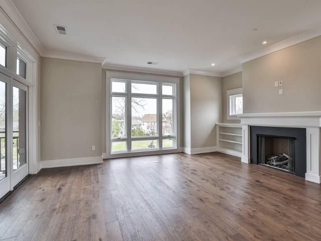 1 Highland Avenue 208