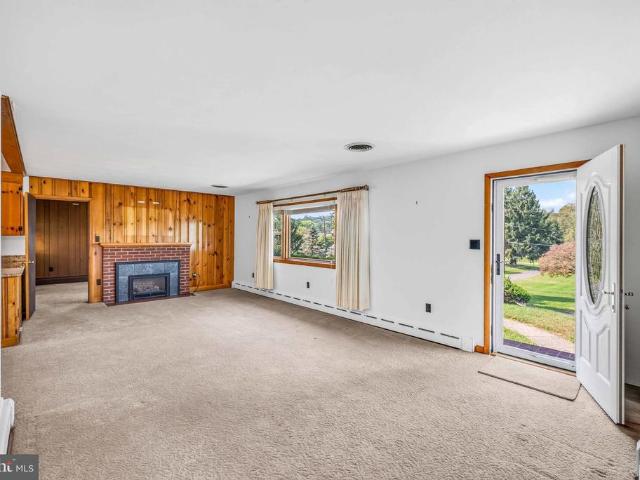 1 Hillside Drive