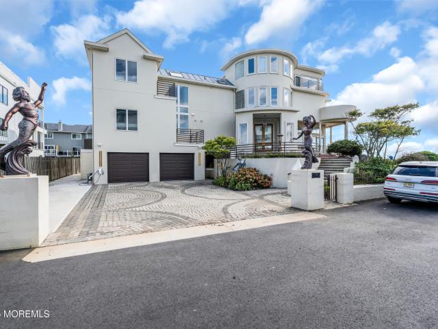 1 Island View Way