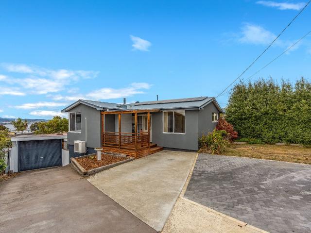1 junee street, chigwell