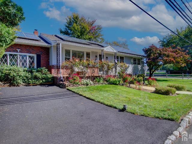 1 Jackson Avenue