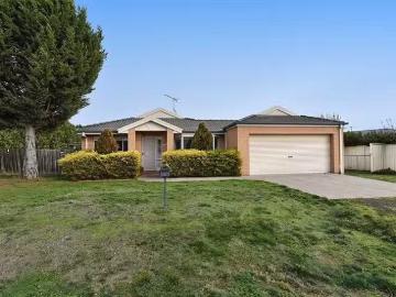 1 James Patrick Way, Lancefield, VIC 3435