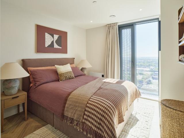 1 James Watt Queensway, Birmingham B4, 2 bed flat to rent, £1,970 pcm | PrimeLocation