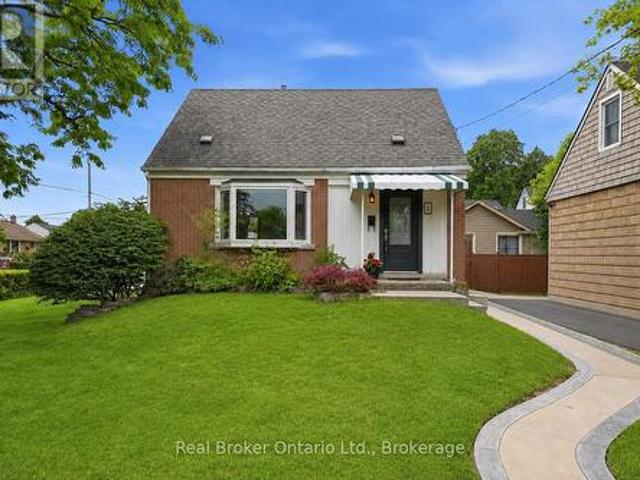 1 Janis Court, Hamilton Dundas, ON, L9H 1S8 house for sale | Listing ID X13506 | Royal LePage