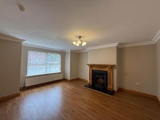1 Johnston Lodge, Hamiltonsbawn, Armagh, BT60 1JL