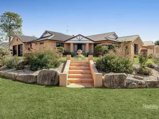1 Kurtz Street, Kearneys Spring, QLD 4350