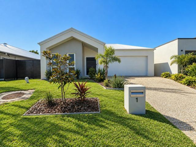 1 Kennedia Court, Banksia Beach QLD