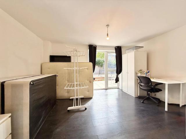 1 Kingfield Street, Canary Wharf