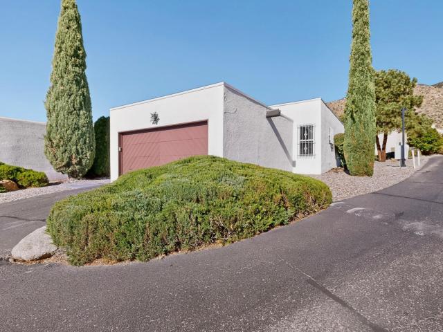1 La Villita Court NE # 1