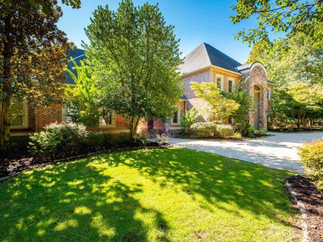 1 Lacelle Court