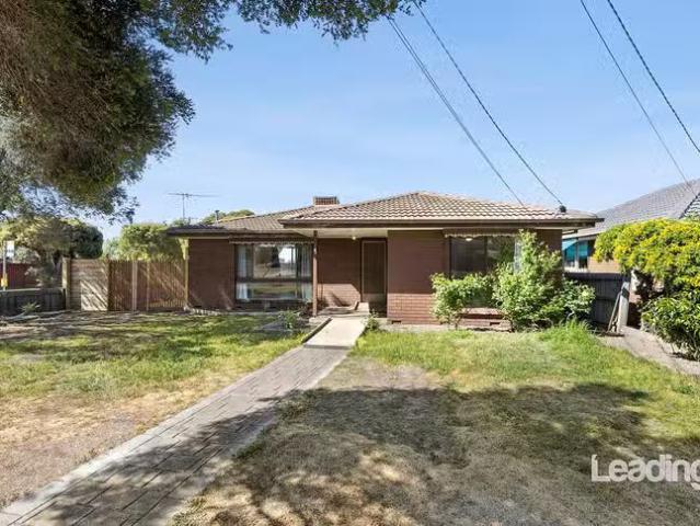 1 Lassiter Street, Sunbury, VIC 3429