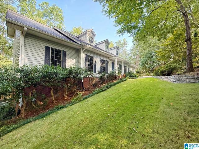 1 Laurel Canyon Road