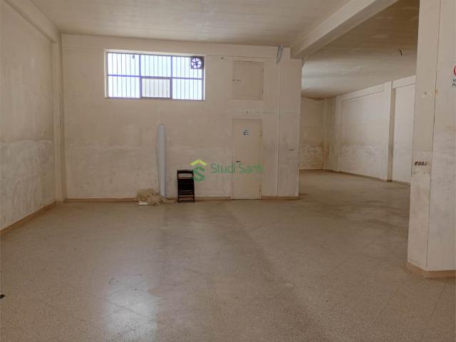 1 locale In Affitto a Bitonto