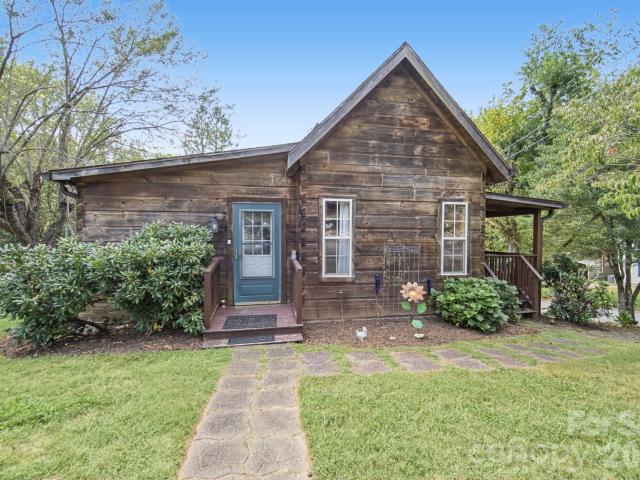 1 Locust Avenue