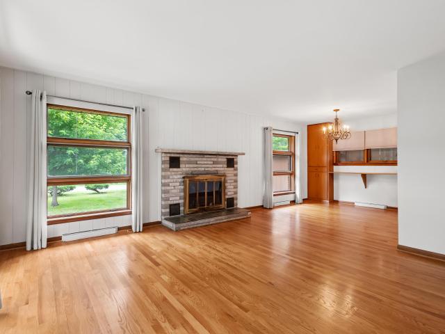 1 Locust Place