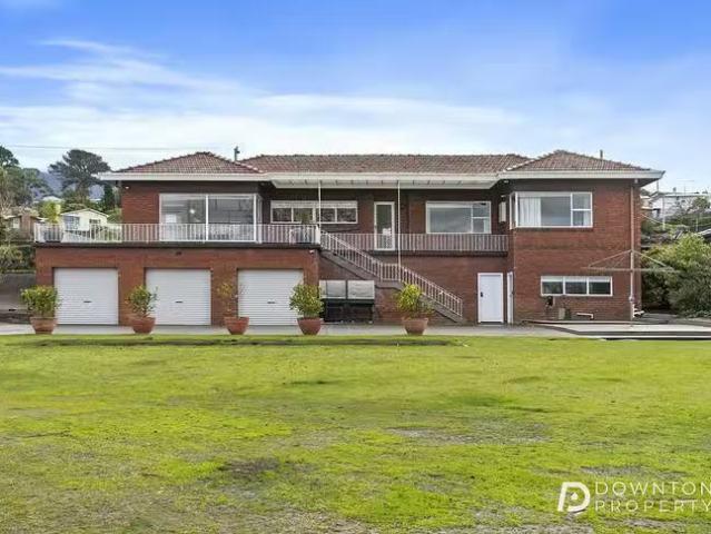 1 Lowestoft Avenue, Berriedale, TAS 7011