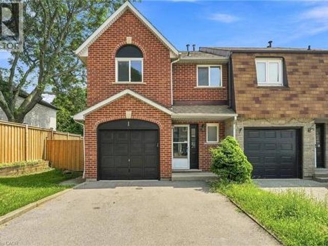 1 Perthshire Court, Hamilton, ON, L9B 2H1 house for sale | Listing ID 40855 | Royal LePage