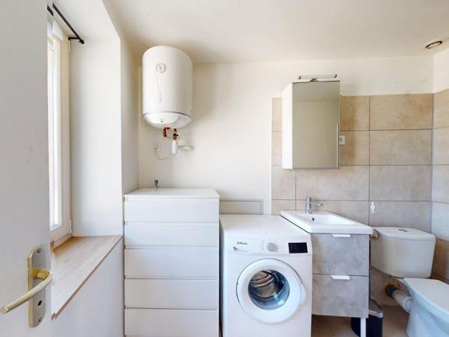 1 pièce Meublé 18 m² 2ème étage Colocation non autorisée