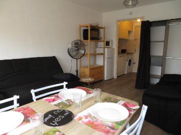 1 pièce, 14m², en location à Sete 314 € par mois