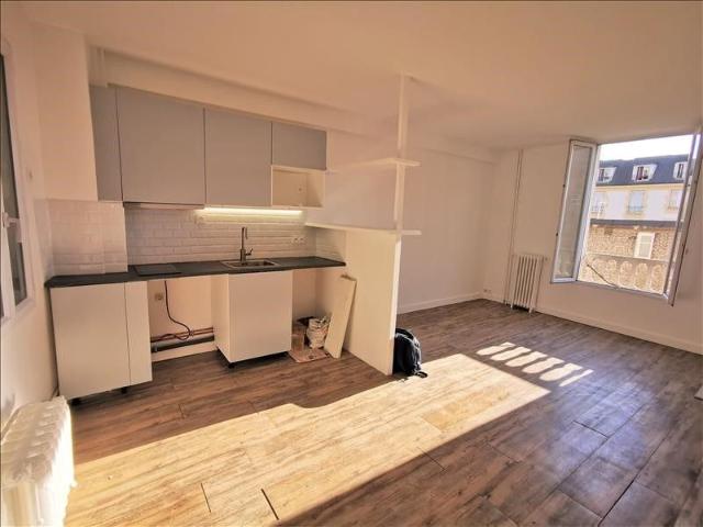 1 pièce 26,95 m² 4ème étage Colocation non autorisée