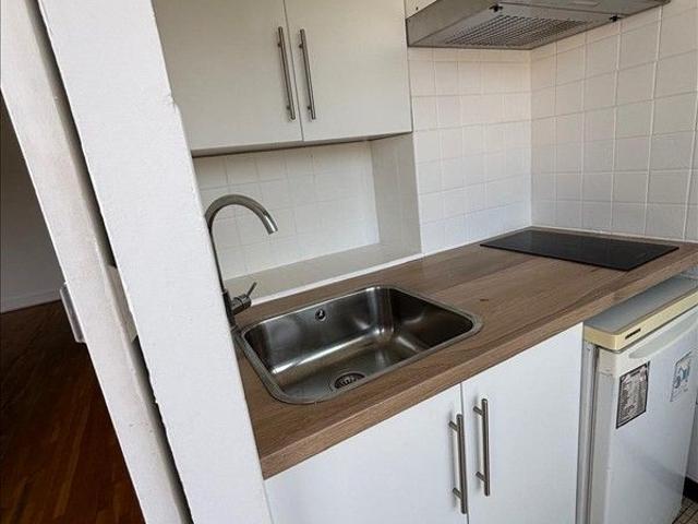 1 pièce 27,7 m² 5ème étage Colocation non autorisée