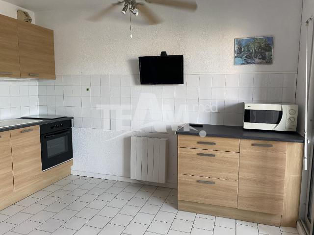 1 pièce, 21m², en location à Sete 382 € par mois
