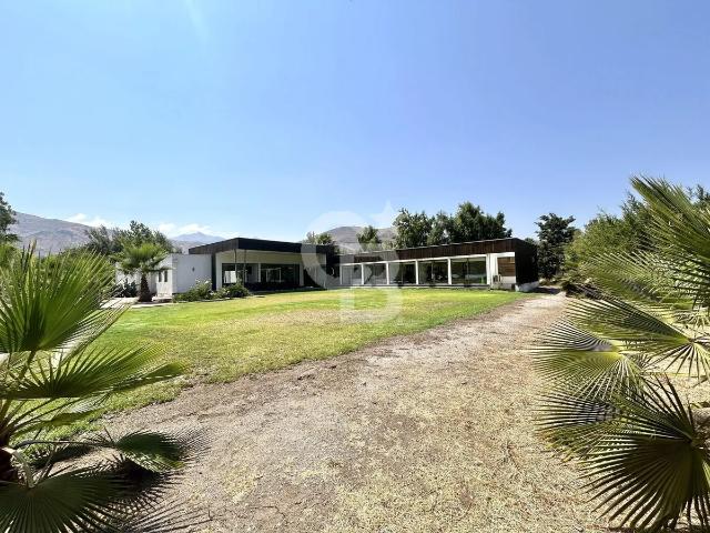 1 Piso | Amplia | Cómoda | Las Brisas De Chicureo