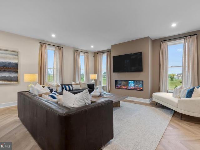 1 Plaid Hill Drive # SHELDON 40 F2