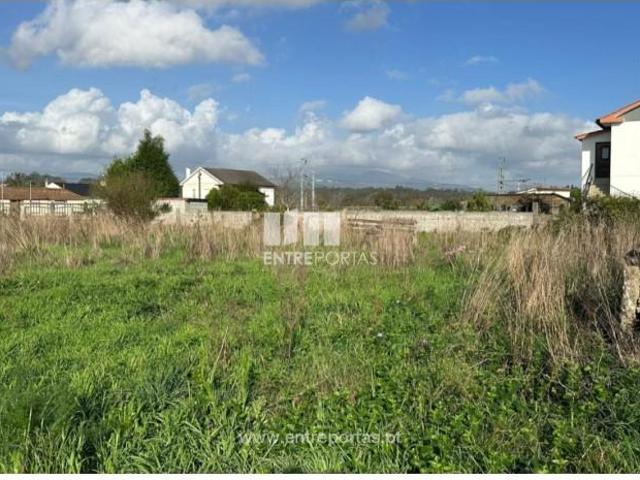 1 quarto, Valença Valença LS97118017