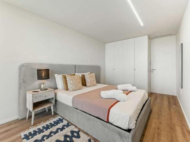 1 quarto, Vila Nova de Gaia Vila Nova de Gaia 4405 933 104877542