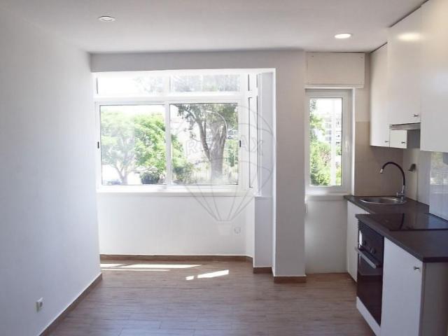 1 quarto, Amadora Amadora 103848000