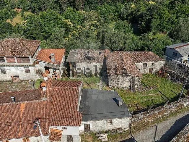 1 quarto, Amares Braga LS105237209
