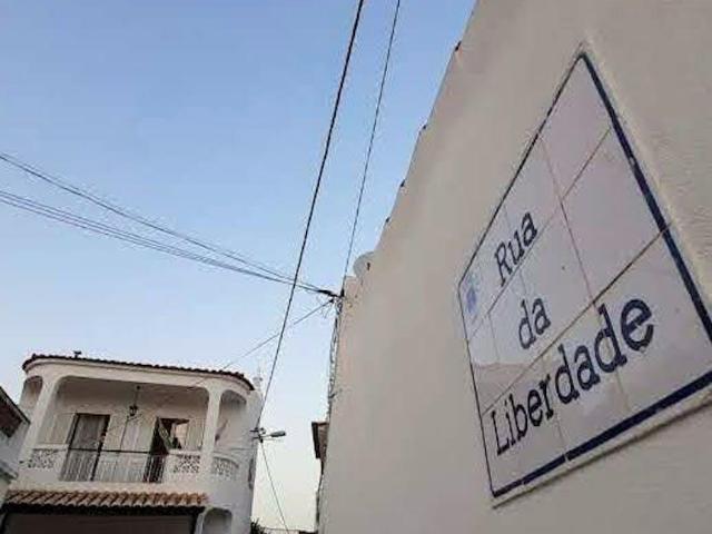 1 quarto, Barão de São João Barão de São João 8600 013 105009781
