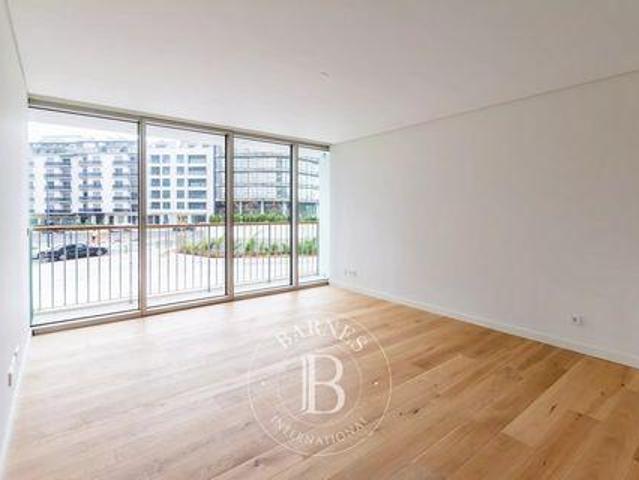 1 quarto, Campolide Lisboa 1070 372 104260361