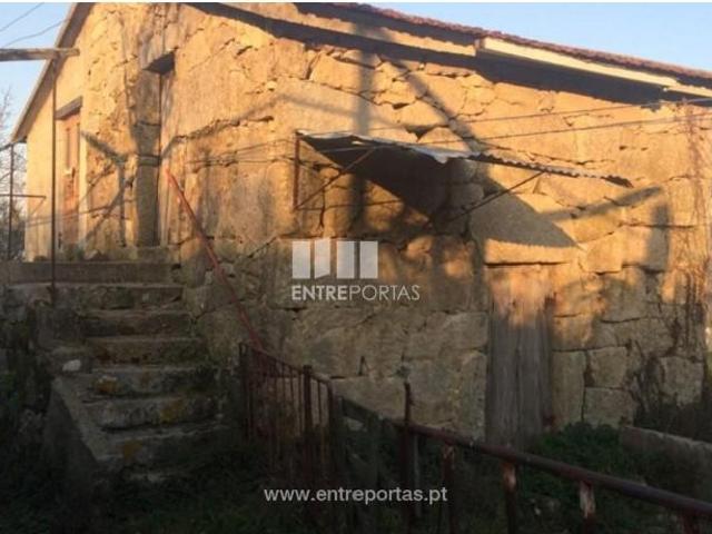 1 quarto, Cinfães Cinfães 105504322