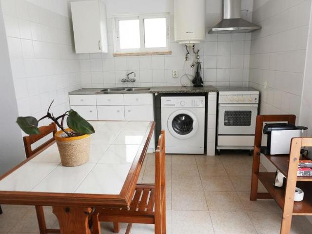 1 quarto, Fernão Ferro Fernão Ferro 2865 064 101642191