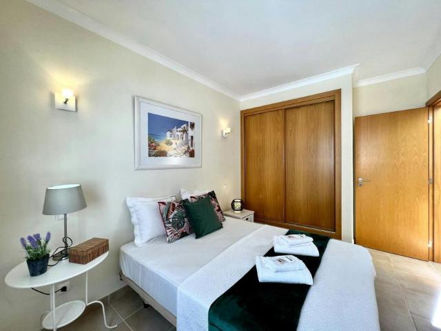 1 quarto, Lagoa Lagoa 8400 105880175