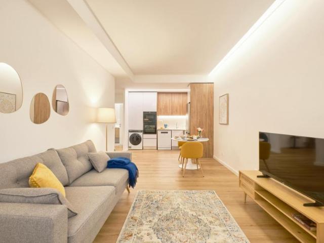 1 quarto, Lisbon Lisbon 1400 127 105005677