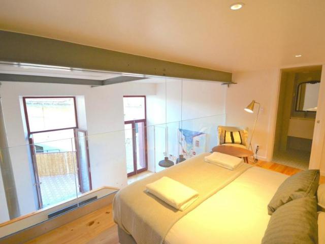 1 quarto, Lisbon Lisbon 1990 143 91728393