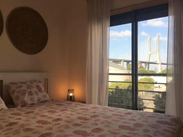1 quarto, Lisbon Lisbon 1990 515 96741028