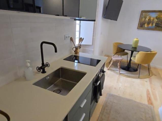 1 quarto, Lisbon Lisbon 100201341