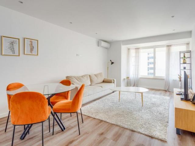 1 quarto, Lisbon Lisbon 1070 021 LS100731495