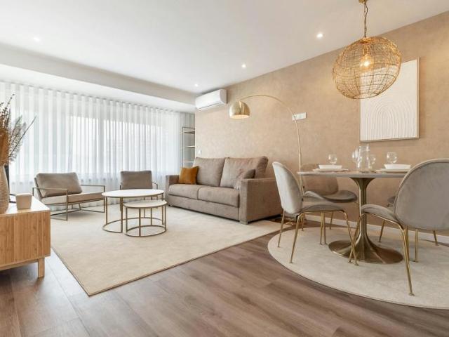 1 quarto, Lisbon Lisbon 1070 159 105740765